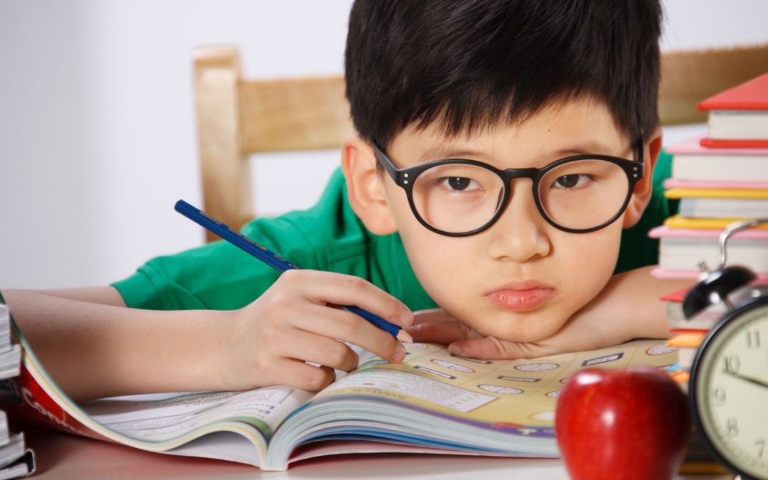 Tips Mencegah Mata Minus Pada Anak