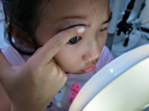 Bagaimana Ortho-K Bekerja untuk Perbaiki Masalah Penglihatan?