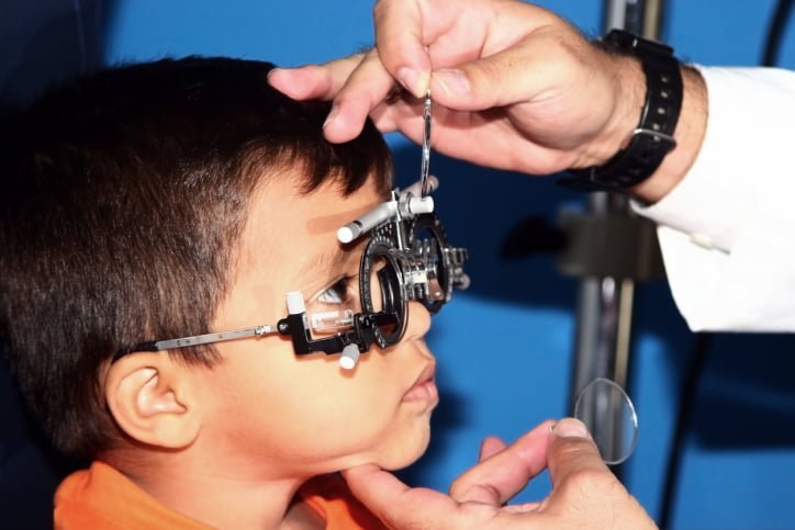 Jaga Kesehatan Mata Anak dengan Rutin Lakukan Pemeriksaan Mata di VIO Optical Jakarta