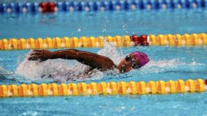 Meningkatkan Penglihatan Fungsional Low Vision dengan Berenang dan Aktivitas Lainnya