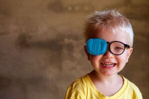 Benarkah Anak-Anak Tidak Boleh Jalani Operasi LASIK? Fakta Mengejutkan yang Harus Orang Tua Tahu!