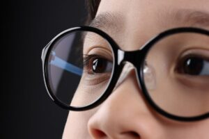 Jangan Sampai Salah Penggunaan Kacamata Minus jika Tidak Ingin Bertambah Parah!