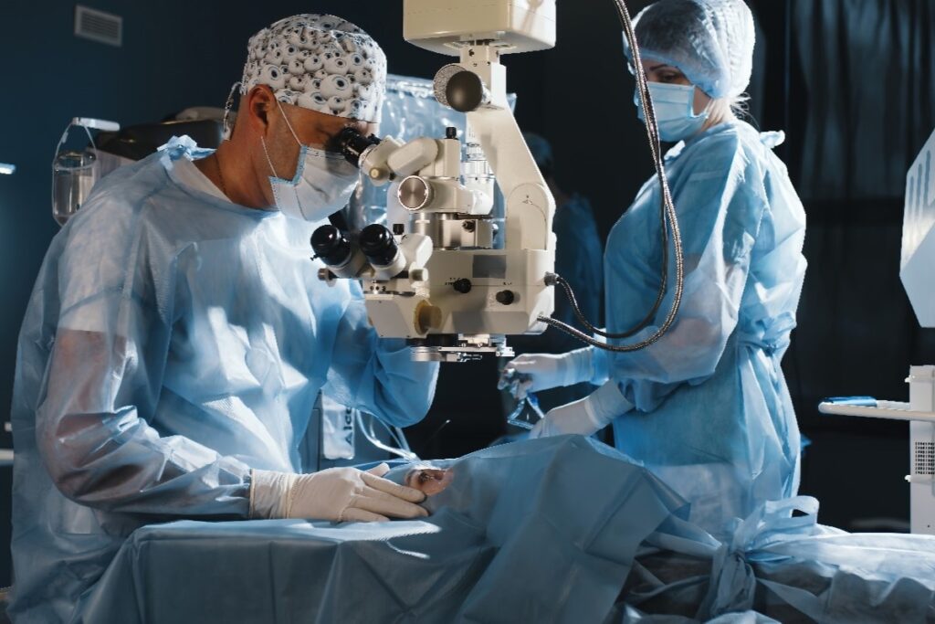 Perubahan Penglihatan Setelah LASIK Sepuluh Tahun Kemudian, Apakah Perlu Operasi Ulang?