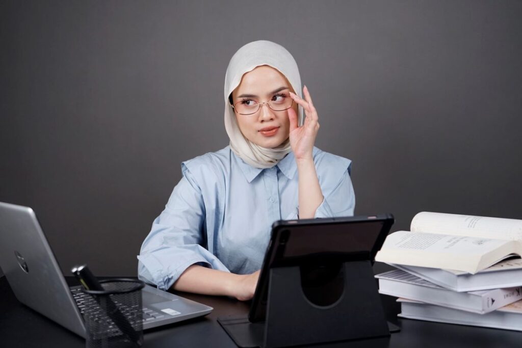 Hal yang Harus Anda Lakukan untuk Menjaga Mata saat Anda Kerja di Depan Komputer 24/7!