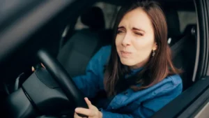 Tidak Memakai Kacamata Saat Miopia, Apa Dampaknya bagi Mata dan Aktivitas Harian?