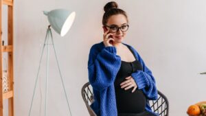 Kenapa Ibu Hamil Tidak Dianjurkan LASIK? Ini Penjelasan Medis yang Perlu Diketahui