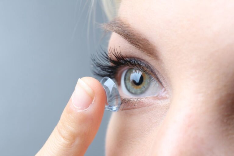 Rahasia Penglihatan Jernih Seharian Tanpa Operasi: Kacamata Ortho-K sebagai Terapi Revolusioner